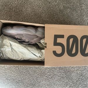 YEEZYS 500
